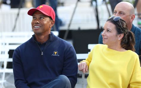 photos tiger woods visited by his girlfriend in the hospital the