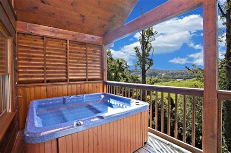 Why Should You Stay In Gatlinburg Cabins With A Hot Tub