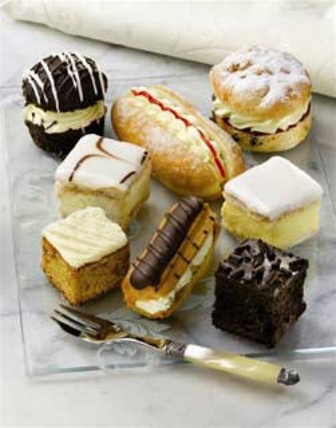 wrights mini assorted cakes 8 varieties 40 debriar