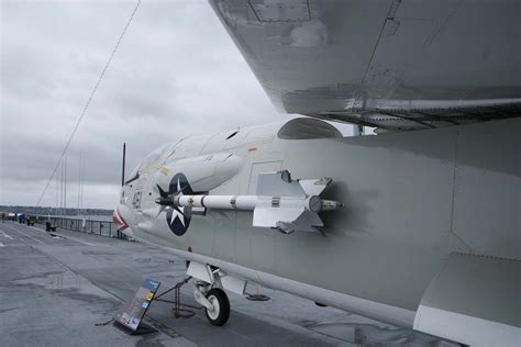 F 8k Crusader Walk Around Photo 010