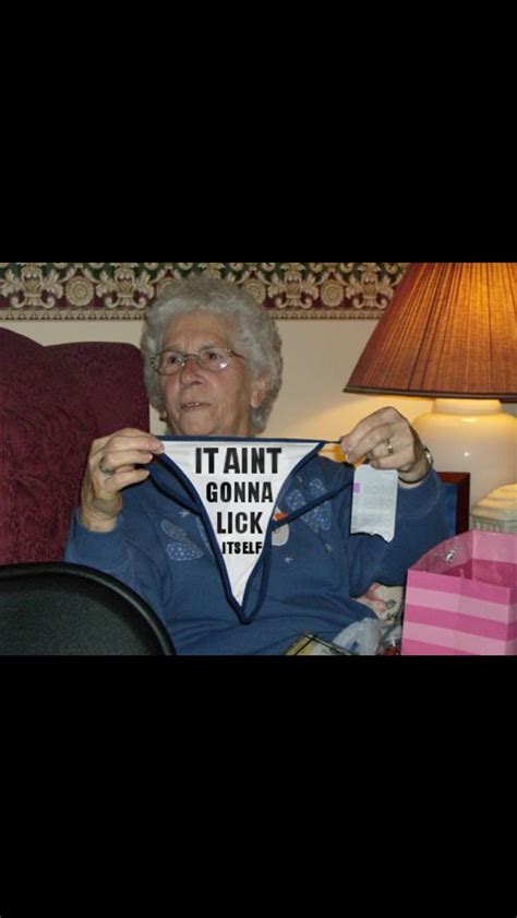 omg granny 🙊 funny humor giggle