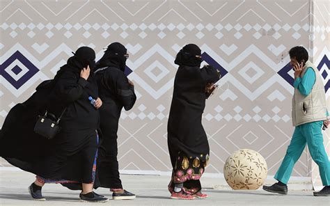 In First Saudi Arabia Allows Women To Travel Without Male Consent