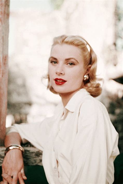 10 famous style habits which made grace kelly an eternal fashion icon