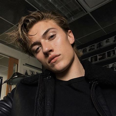 Lucky Blue Smith Joins Kylie Jenner For Elle Uk Ditches