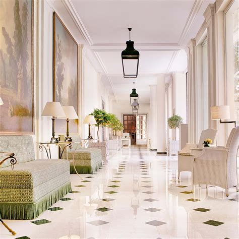 le bristol paris hotel de luxe  etoiles paris