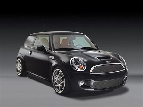 bmw mini  review pictures  images    car