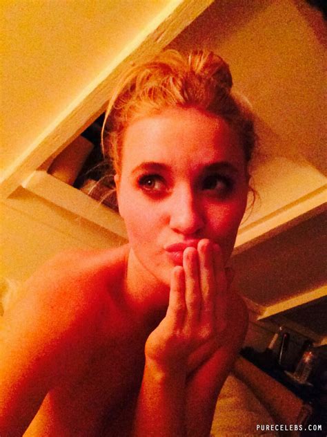 celebrity babe aj michalka hacked frontal nude selfie