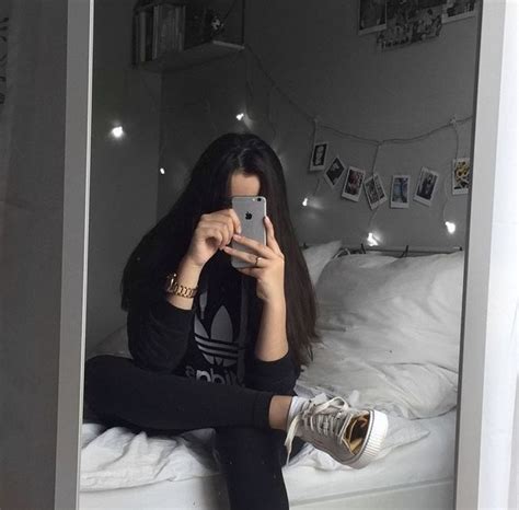 hana🦋 adlı kullanıcının selfie miroir panosundaki pin fotoğrafçılık