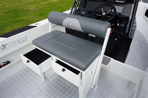 extreme  center console fishing boat