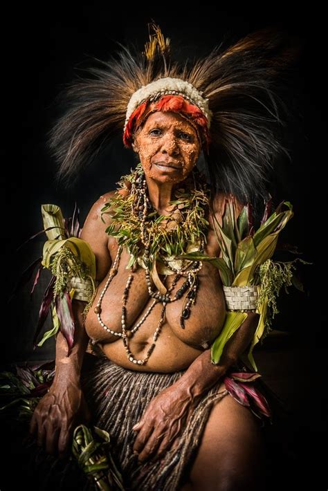Papua New Guinea Eastern Highlands Tribes