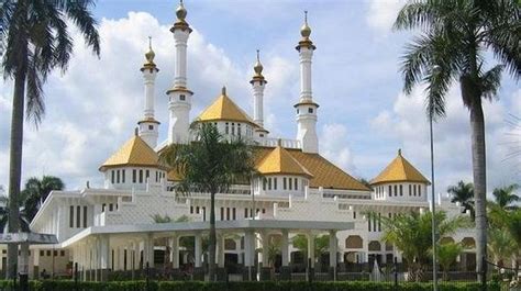 images  mosque  indonesia  pinterest