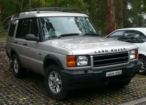 file  land rover discovery ii td  door wagon