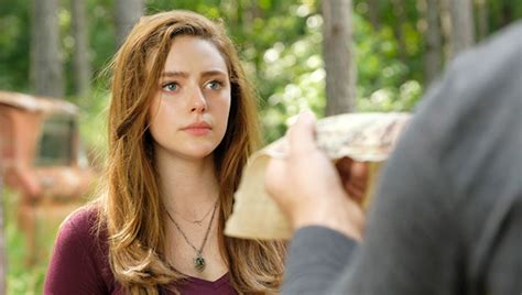‘legacies’ Hope Comes To Terms With Klaus’s Death