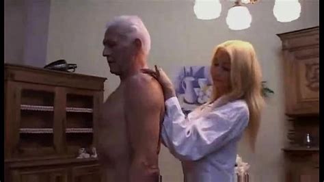 hot teen nurse seducing an old patient xvideos