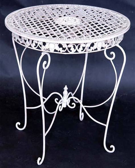 eisen tisch rund gartentisch metall terassentisch weiss garden table