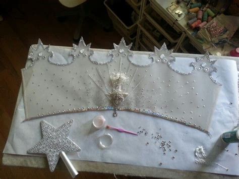 glinda  good witchs crown  work  progress halloween