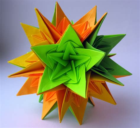 origami maniacs kusudama nordblumen  irina krivyakina