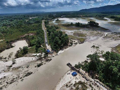 banjir di belitung timur mulai surut distribusi bantuan berangsur lancar okezone news