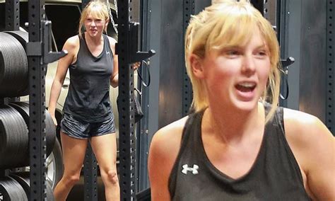 taylor swift shows off her toned legs in black shorts for late night at