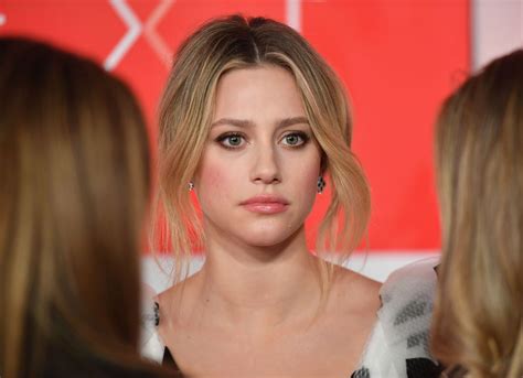 lili reinhart gets ‘very insecure about her body image