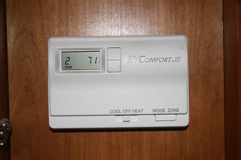 rv comfort thermostat communications error muniac llc