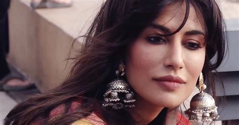 chitrangada singh love life marriage with a golfer and an alleged affair with a director