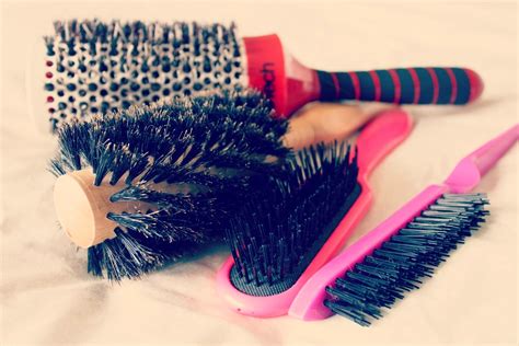 flat iron experts beauty blog   properly clean  hair brush