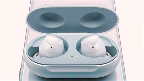 samsungs wireless earbuds   big advantage  apples airpods devicedailycom