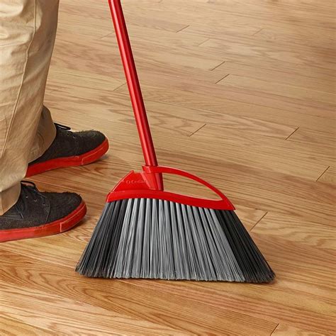 clean  broom family handyman