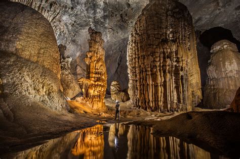 Inside The World S Biggest Cave Hang Son Doong In Vietnam Mirror Online