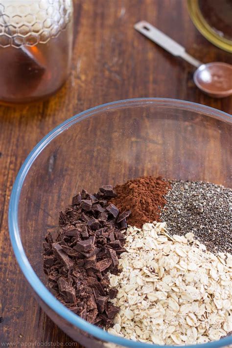 5 ingredient dark chocolate granola recipe happyfoods tube