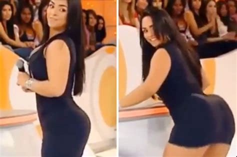 Tv News 2017 Babe Shocks Host With Epic Bum Shaking Session In Video