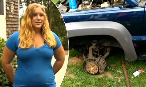 daughter lifts 5 600 pound jeep in an amazing show of strength after it