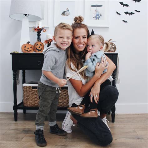 Kaley Munday Motherhood On Instagram “quinn S Face Says It All