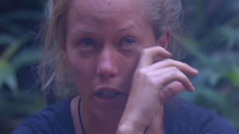 kendra wilkinson reveals she had suicidal thoughts after her husband