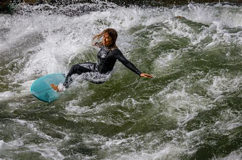 eisbachwelle eine perfekte welle foto bild sport segel surf