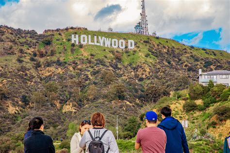 hollywood sign   places