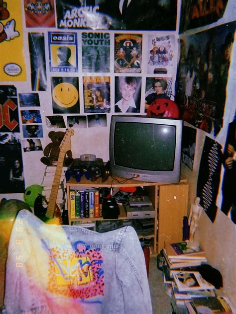pin untetheredsun grunge bedroom retro room retro bedrooms