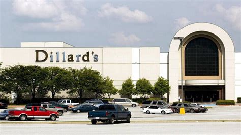 dillards seeking texas aid  remodel fort worth distribution facility