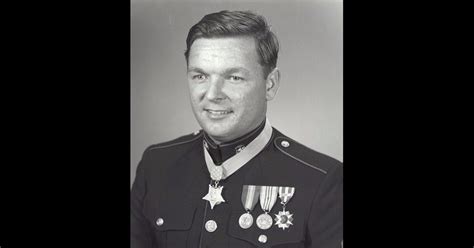 Marine Who Received Medal Of Honor For Bravery In Vietnam Dies