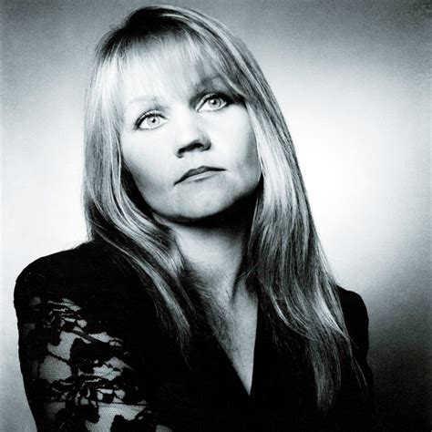 Eva Cassidy Extraordinary Singer Who S Gone Over The Rainbow Hubpages