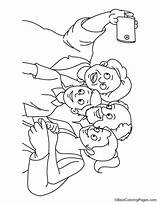 Taking Kids Selfie Grandparent Coloring sketch template