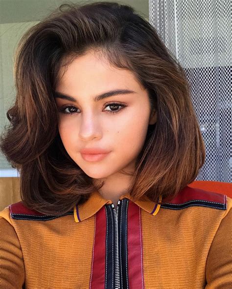 Stunning Selena Gomez Selfie Celeblr