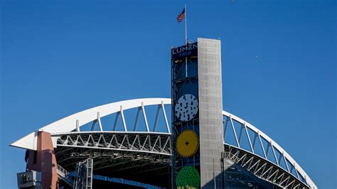 seahawks falcons game delayed due  unlicensed drone  lumen field