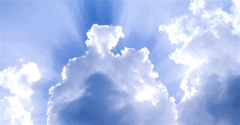 amateur photographer captures image of jesus shining through the clouds religion today blog