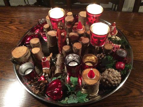 kerstdecoratie voor op tafel makkelijk met kleine verschillende dikke berkenstammetjes en