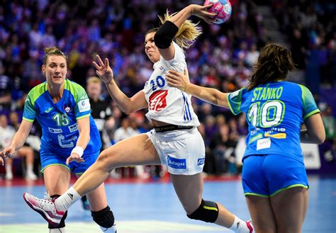hosts france   win  european womens handball championships  disappointing start
