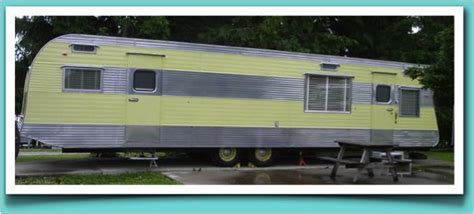 Vintage New Moon Trailers New Moon Trailer Retro Travel Trailers