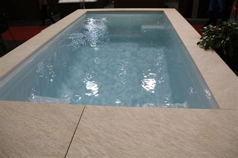 mini pool mit maxi komfort leidenfrost bringt erfrischung  die
