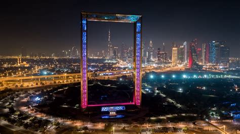 worlds largest photo frame  dubais  sustainable building